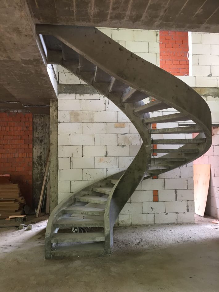 Заказ на изготовление монолитной конструкции с открытыми ступенями