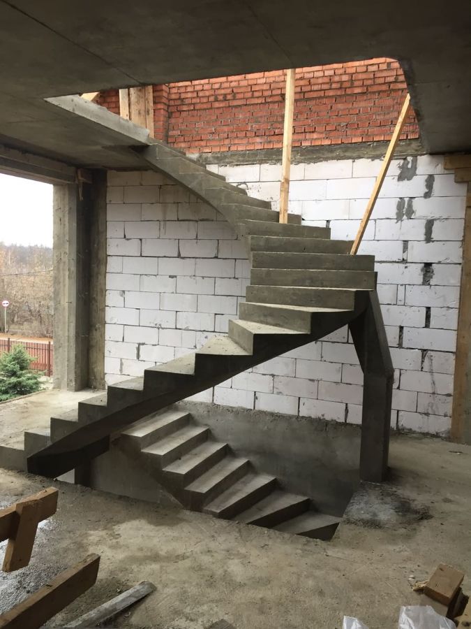 Винтовые бетонные лестницы