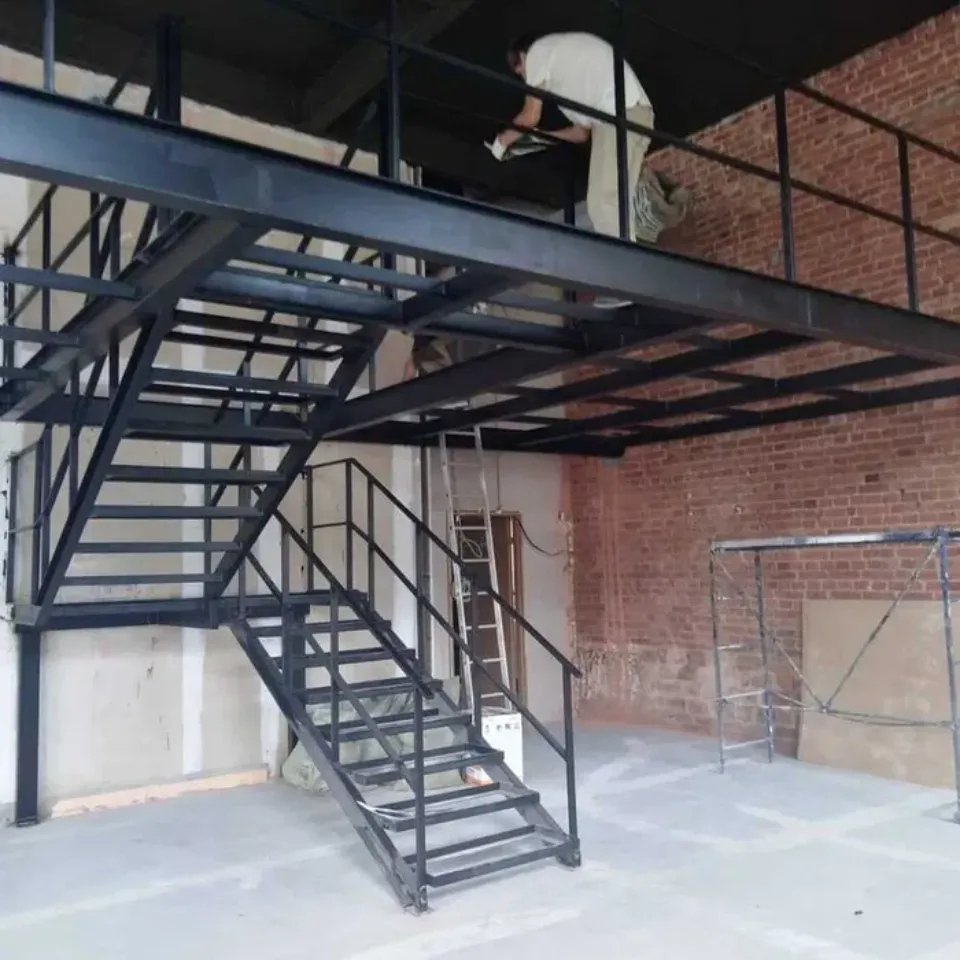 Лестница в частном доме — компактное и элегантное решение