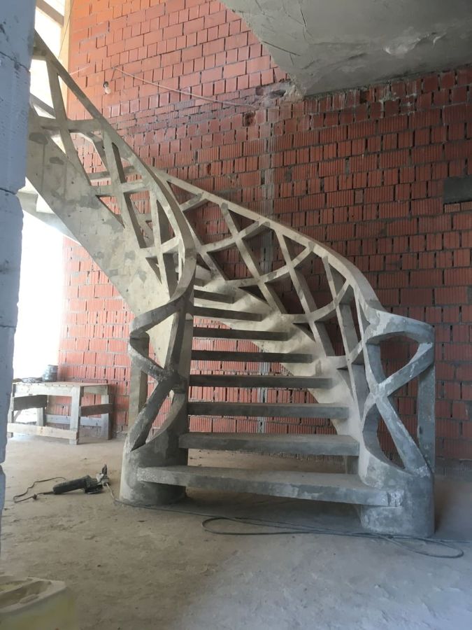 Винтовые бетонные лестницы