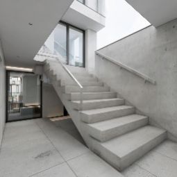 Изготовления лестниц в Москве