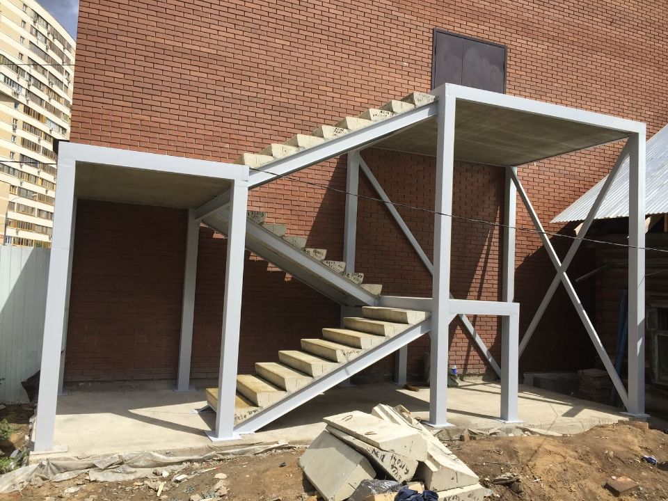 Маршевые лестницы