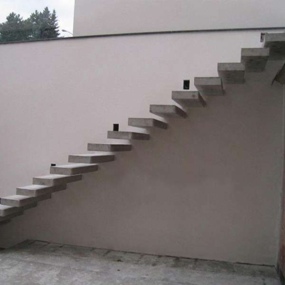 Консольные бетонные лестницы