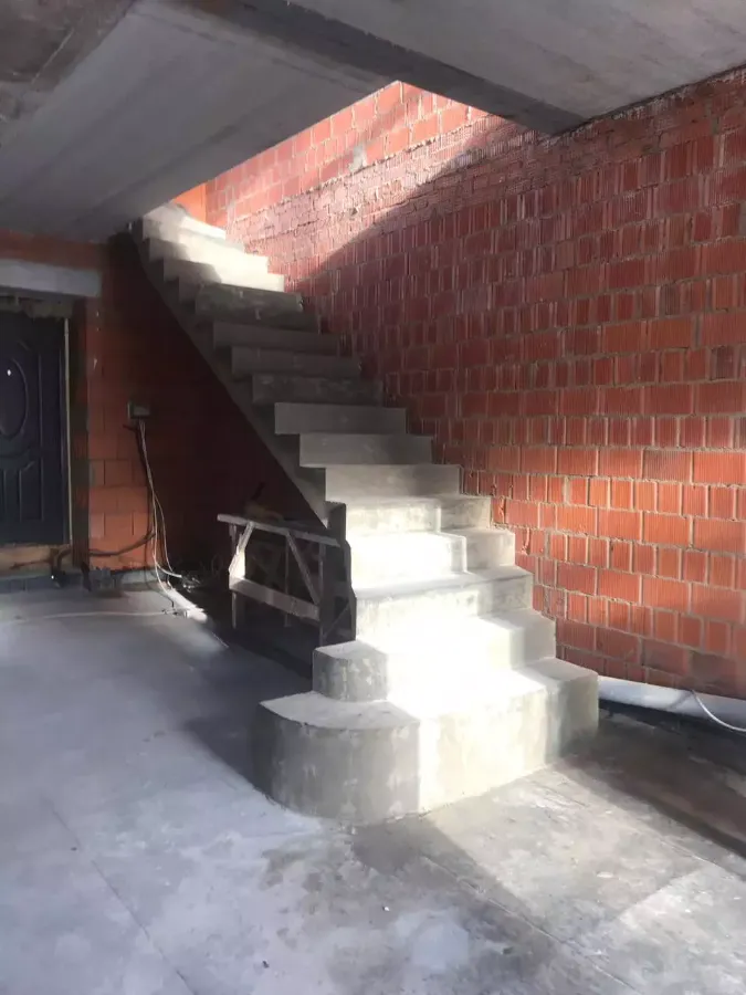 Прямые маршевые лестницы