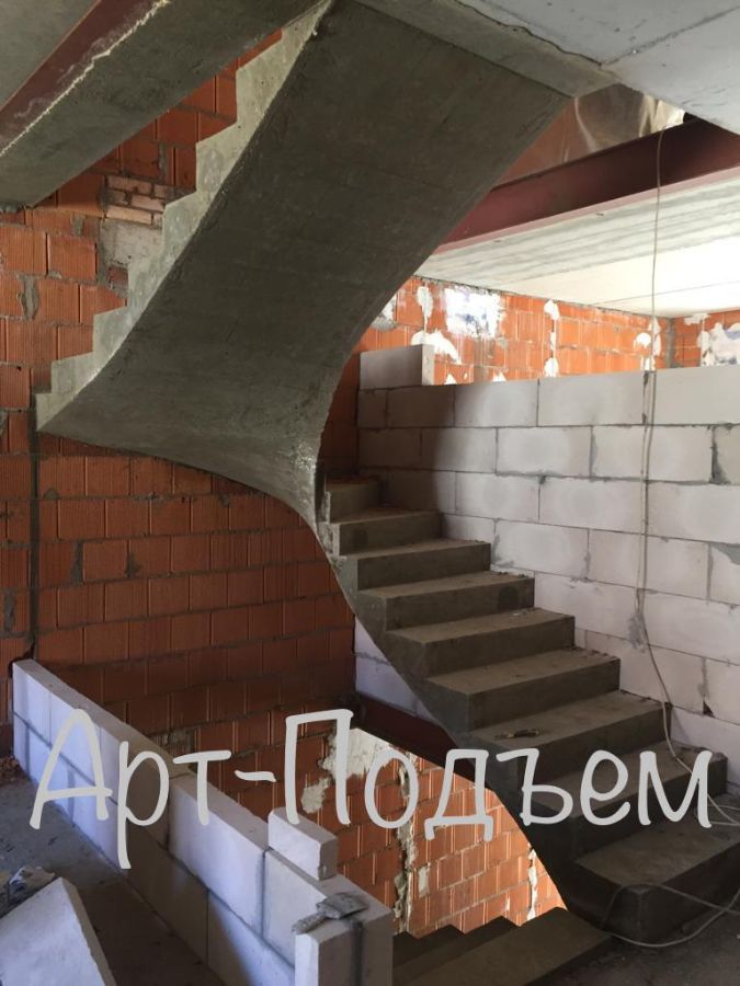 П и Г образные бетонные лестницы