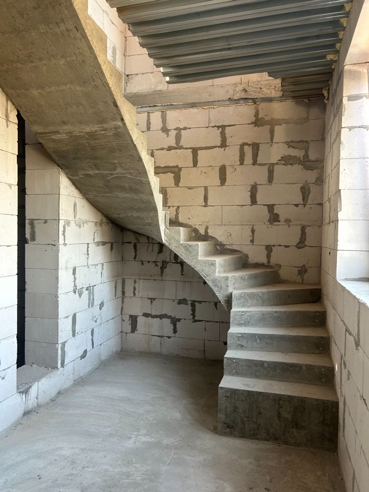 Г- образная лестница