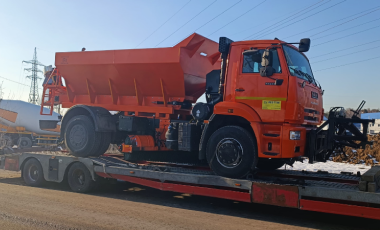 Перевозка коммунальной техники