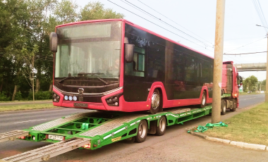 Перевозка автобуса