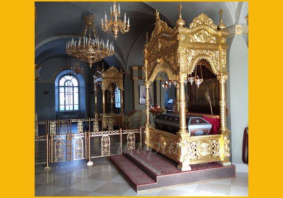 иконостас деревянный позолоченный иконостас церковный иконостас резной иконостас православный иконостас церковная утварь церковное искусство изготовление иконостаса купить иконостас для храма резной иконостас с позолотой производство церковных иконостасов