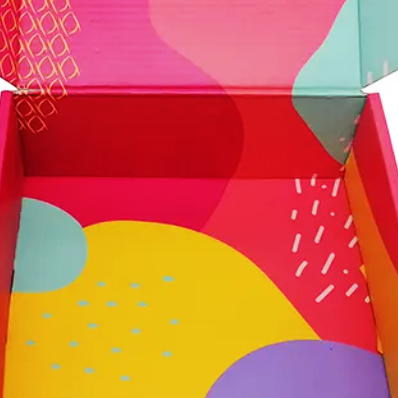 коробки с логотипом