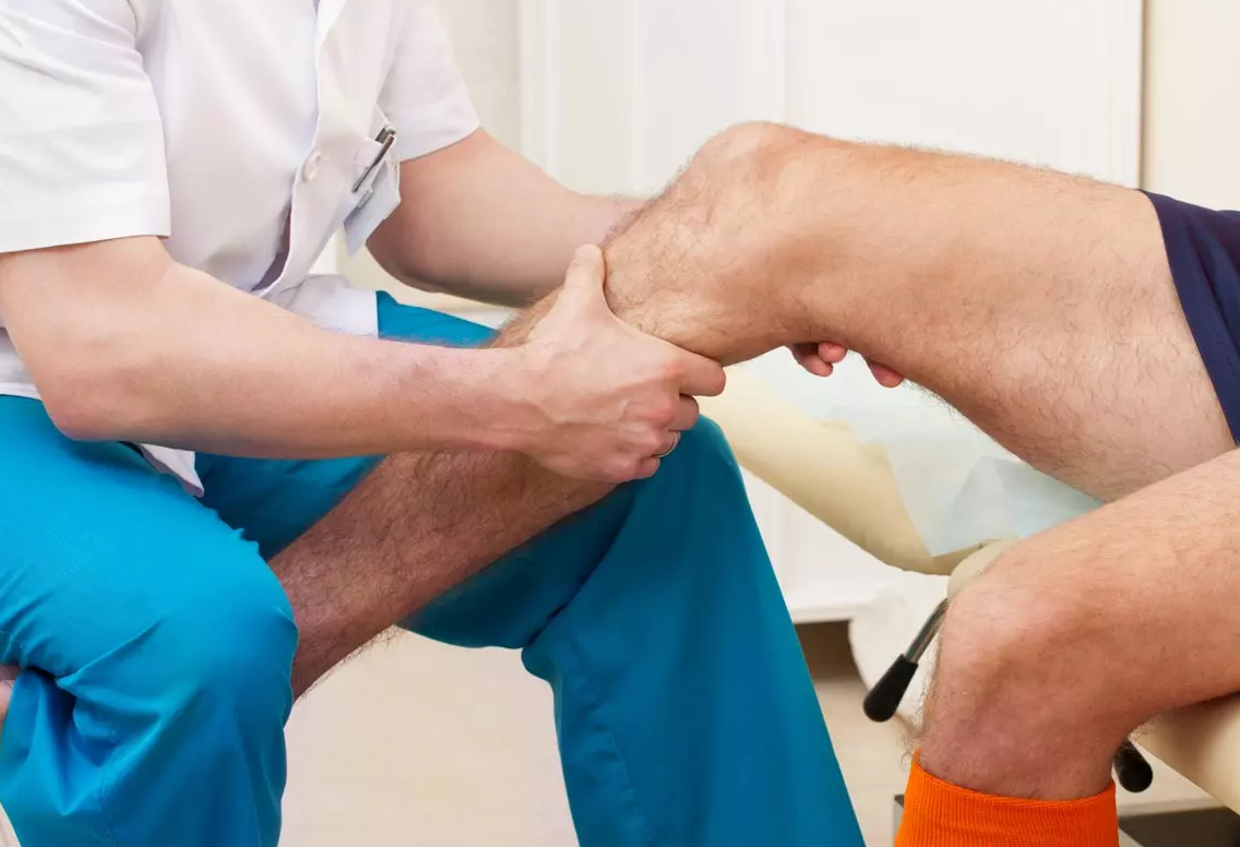 разрыв передней крестообразной связки, разрыв ПКС коленного сустава, лечение разрыва ПКС, операция при разрыве ПКС, реабилитация после разрыва передней крестообразной связки, частичный разрыв ПКС лечение, разрыв ПКС последствия, артроз после разрыва ПКС, восстановление после пластики ПКС, травмы коленного сустава