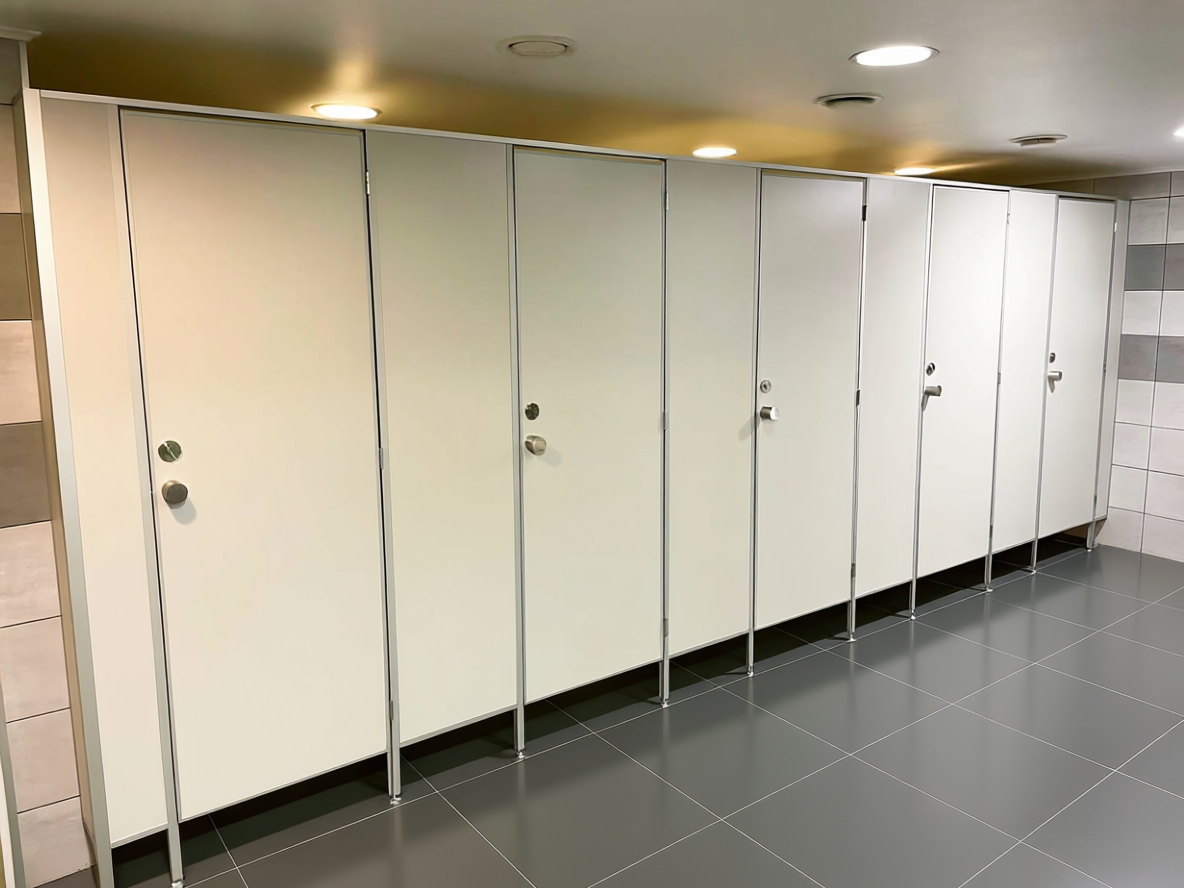 Туалетные кабинки