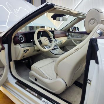 Ваш салон будет выглядеть как новый после посещения наших процедур!