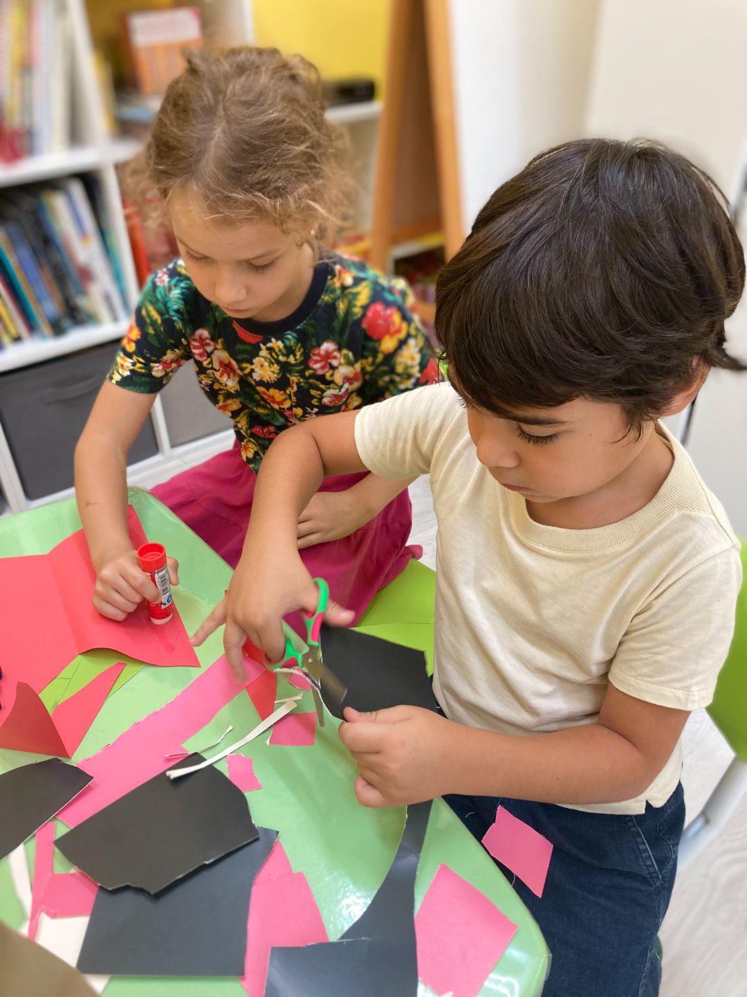Арбат-Детский сад-Москва-Французский-Английский-Кружки-Языковое занятие-Лагерь-Kindergarten-Moscow-Arbat-French-English