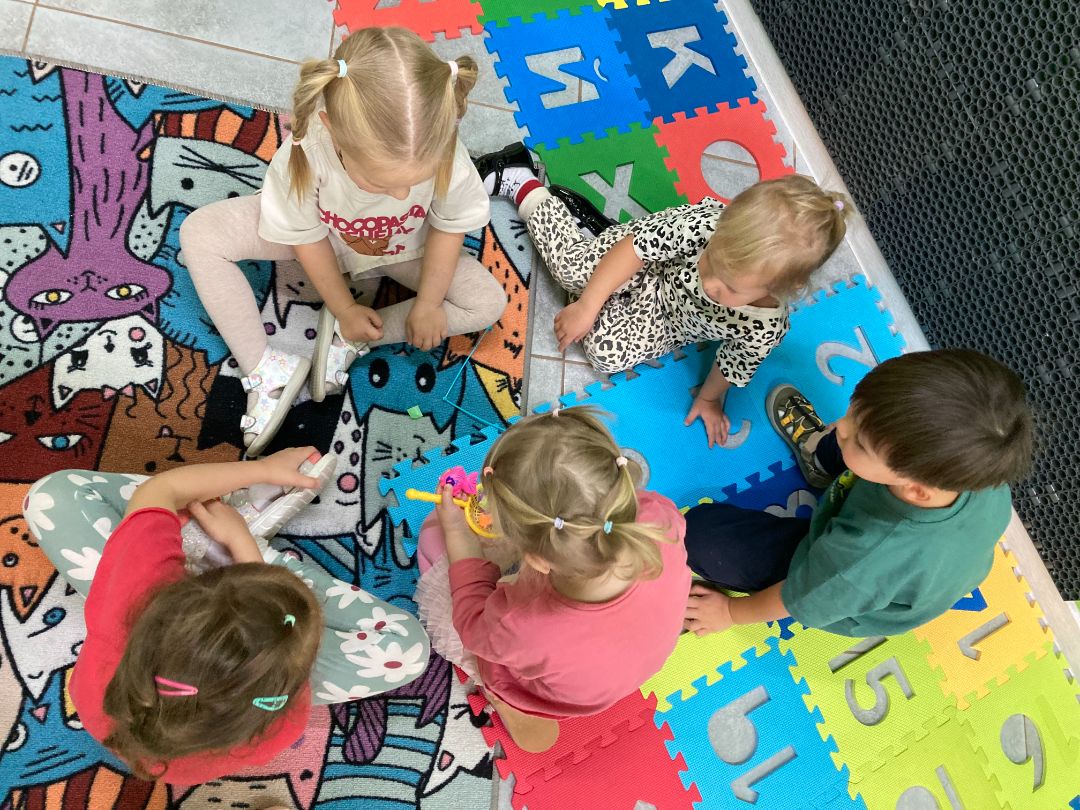 Арбат-Детский сад-Москва-Французский-Английский-Кружки-Языковое занятие-Лагерь-Kindergarten-Moscow-Arbat-French-English