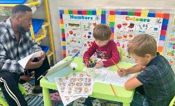 Petit jardin-Creche-Maternelle-jardin d'enfants-Garderie-francais-langue francaise-Ecole francaise-Cours de langue francaise-Moscou-Centre ville de Moscou-Cours individuels-Ecole de langues-Arbat-Afanasievsky-Арбат-Детский сад-Москва-Французский-Английский-Кружки-Языковое занятие-Лагерь-Kindergarten-Moscow-Arbat-French-English-Большой Афанасьевский переулок, 22