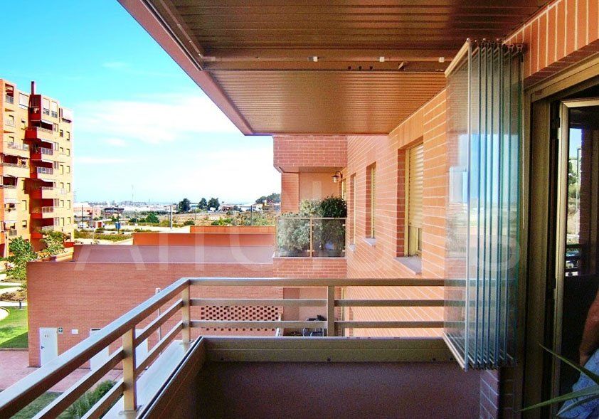 Панорамное остекление балкона