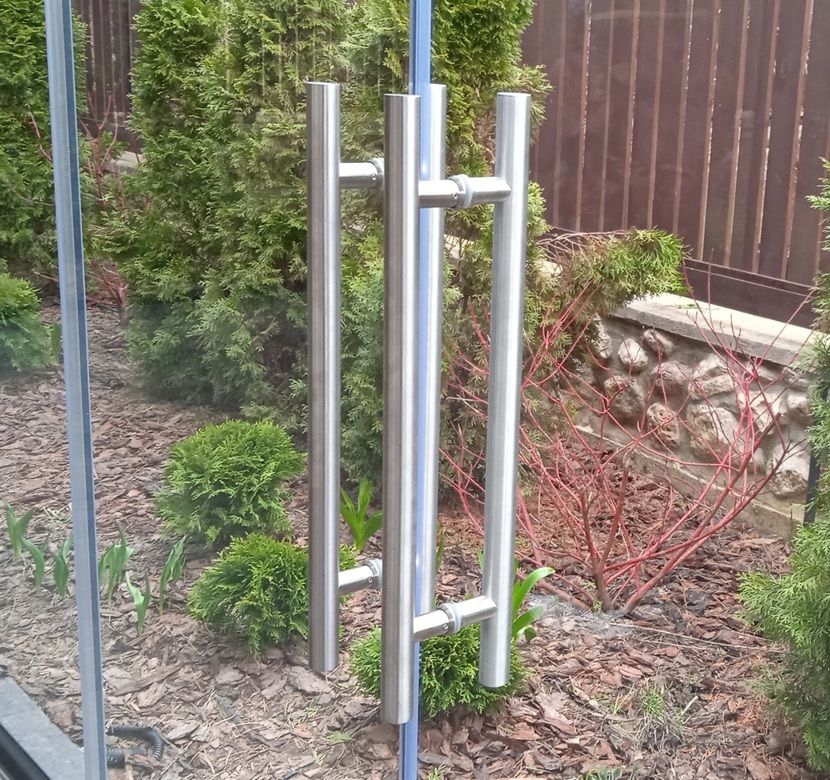 Ручка-скоба для стеклянной двери