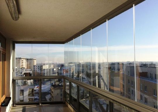 Безрамное остекление лоджии