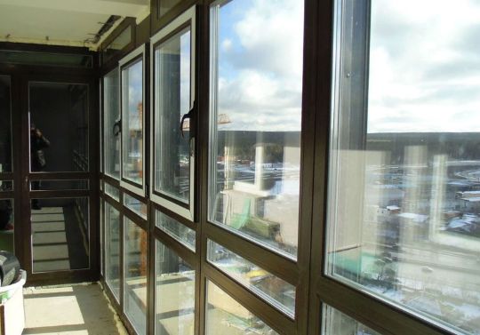 Безрамное остекление лоджии