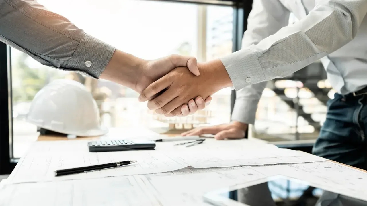 Монтаж сэндвич-панелей. Сборка металлоконструкций. Строительство ангаров. ооо ск памира