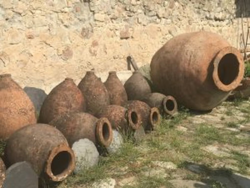 Квеври вино Тамани 