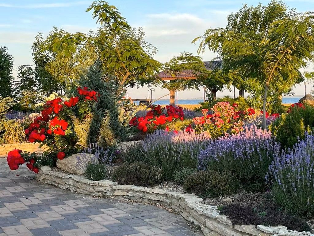 Первая Линия от моря