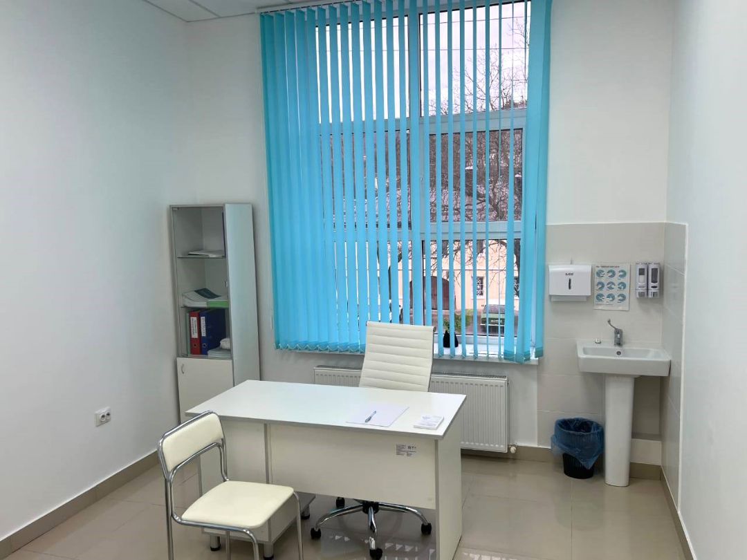 Консультации специалистов