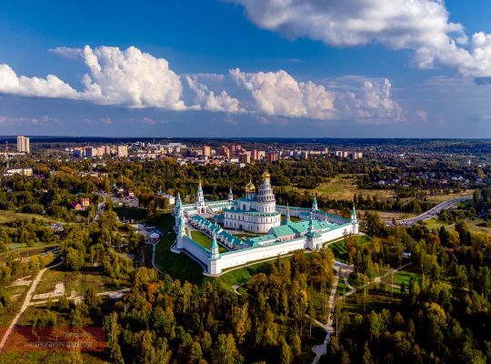 г. Истра в 3 км от поселка Максимово парк