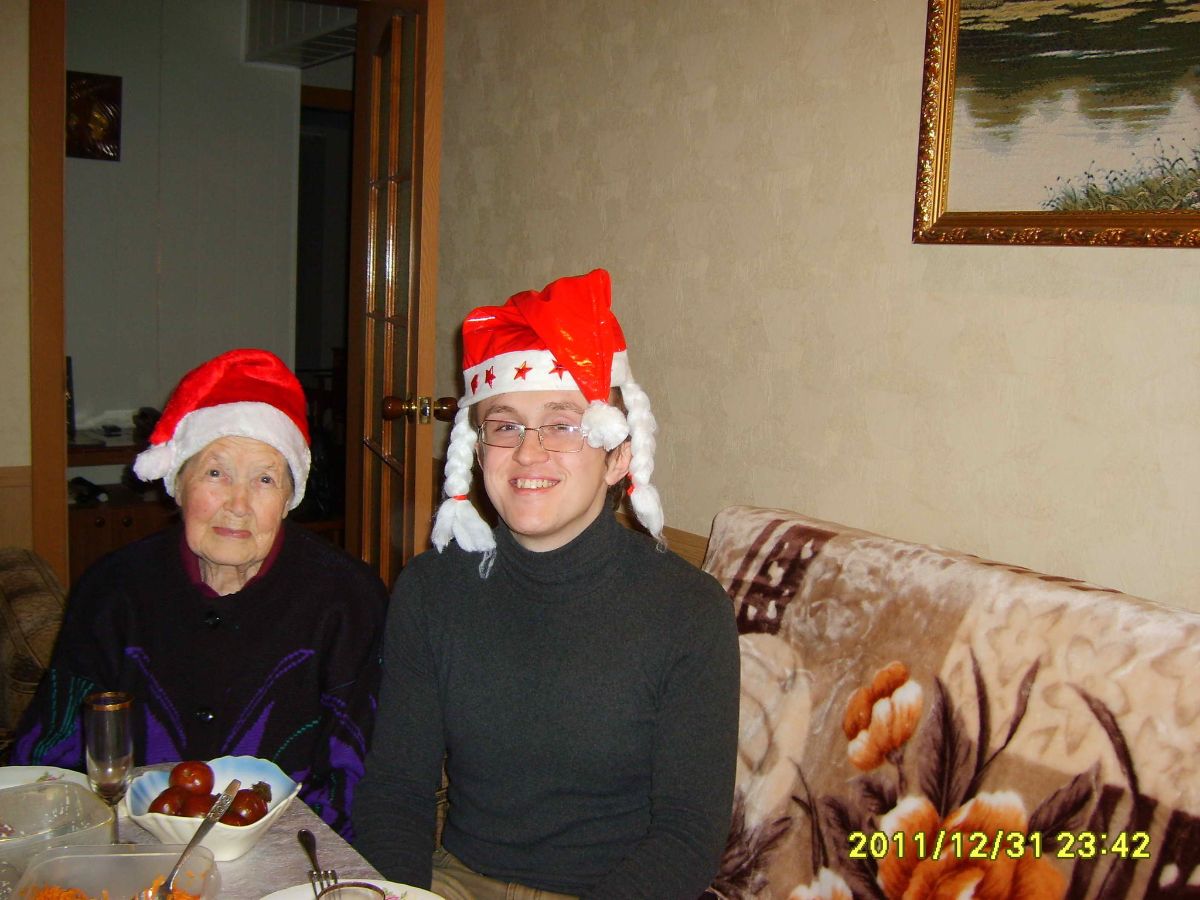 Я с бабушкой на Новый 2012 год
