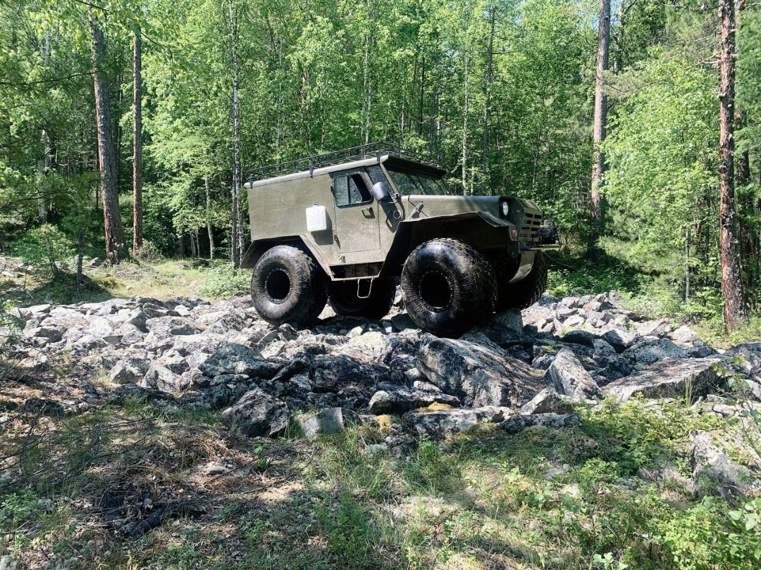 Вездеход Шторм в гористой местности охота рыбалка