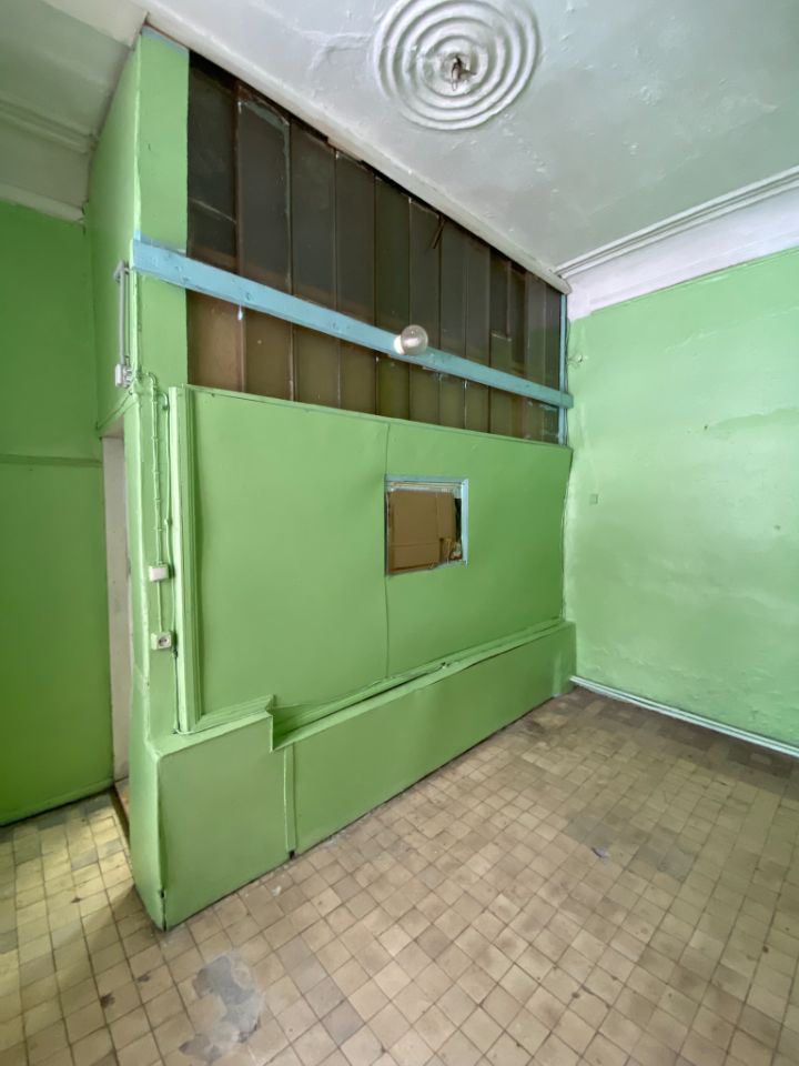 Желтая комната