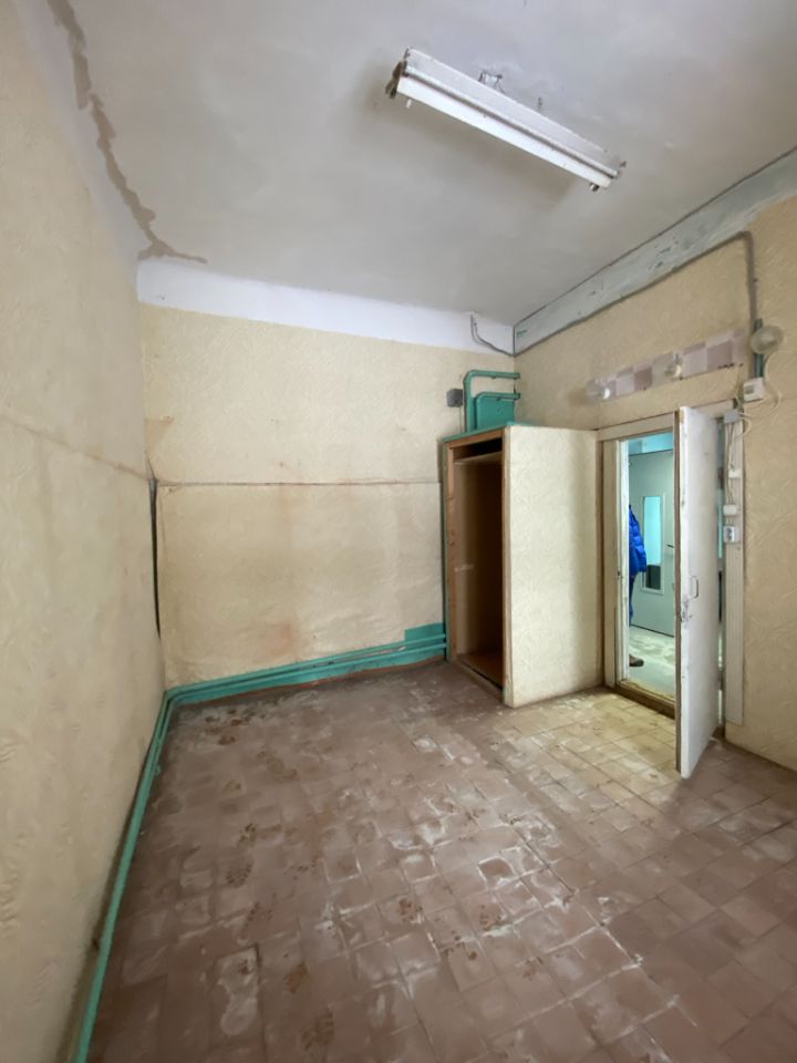 Желтая комната