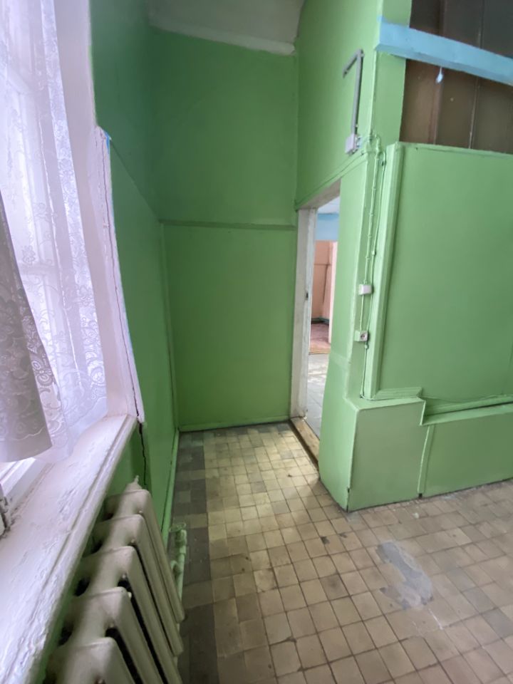 Желтая комната