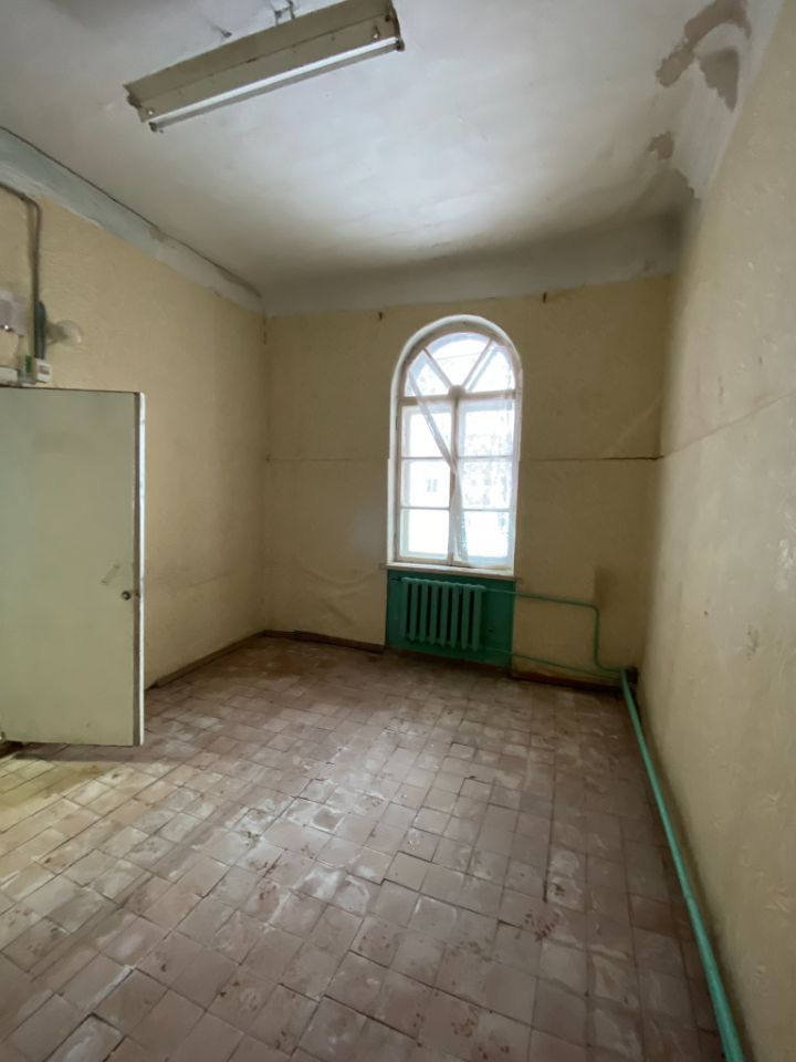 Желтая комната