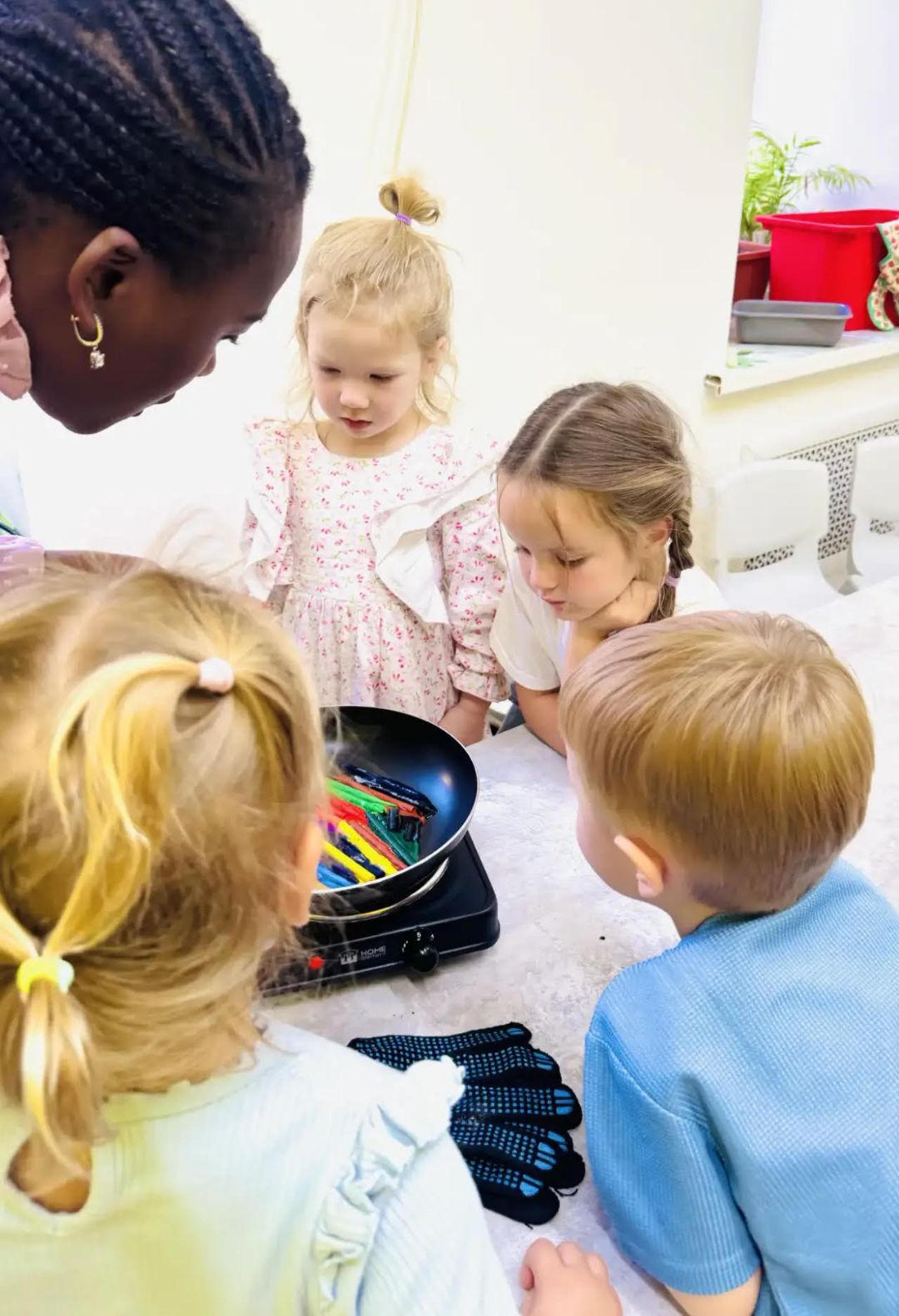 Maternelle Moscou, creche moscou, jardin d'enfants Moscou, garderie a Moscou, Nursery school, Kindergarten, French, french langage, langue francaise, langue francaise a Moscou, ecole francaise a Moscou, ecole maternelle trilingue, ecole bilingue, anglais, russe, francais, french kindergarten in Moscow, Arbat, Moscow center, детский сад на Арбате, Ясли на Арбате, Большой Афанасьевский переулок 22, English, French, Russian, французский язык, английский язык, Petit Jardin, Пти Жарден