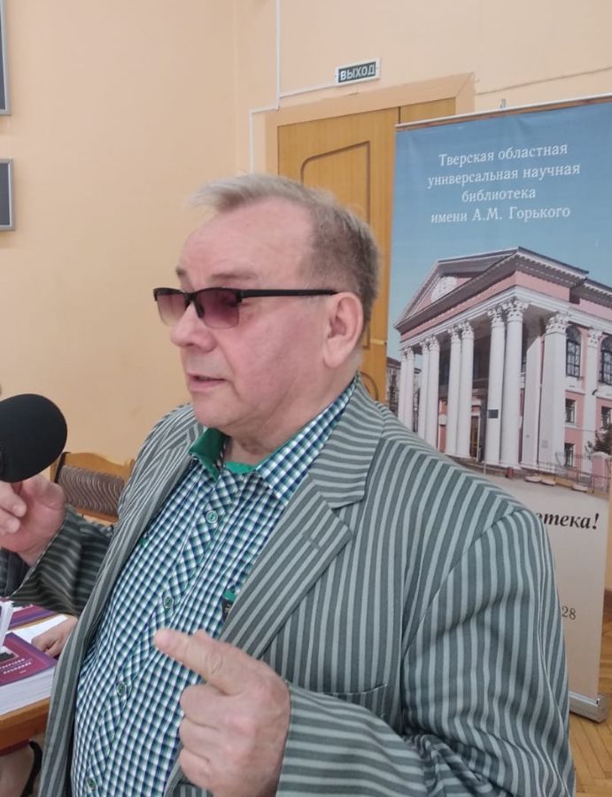 Зам. председателя Оргкомитета, ведущий секции прозы А.С. Старков-Борковский
