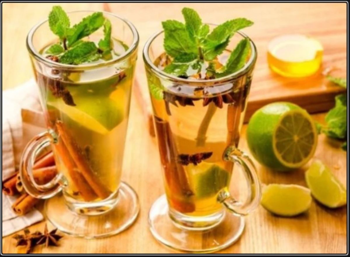 Чай мята лайм. Мятный чай по-мароккански. Марокканский мятный чай. Марокканский чай с мятой. Чай с мятой и корицей.