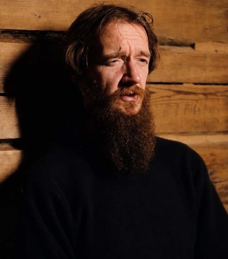 Сказитель Александр Маточкин. Кадр из фильма «Родная музыка» Степана Воронежского