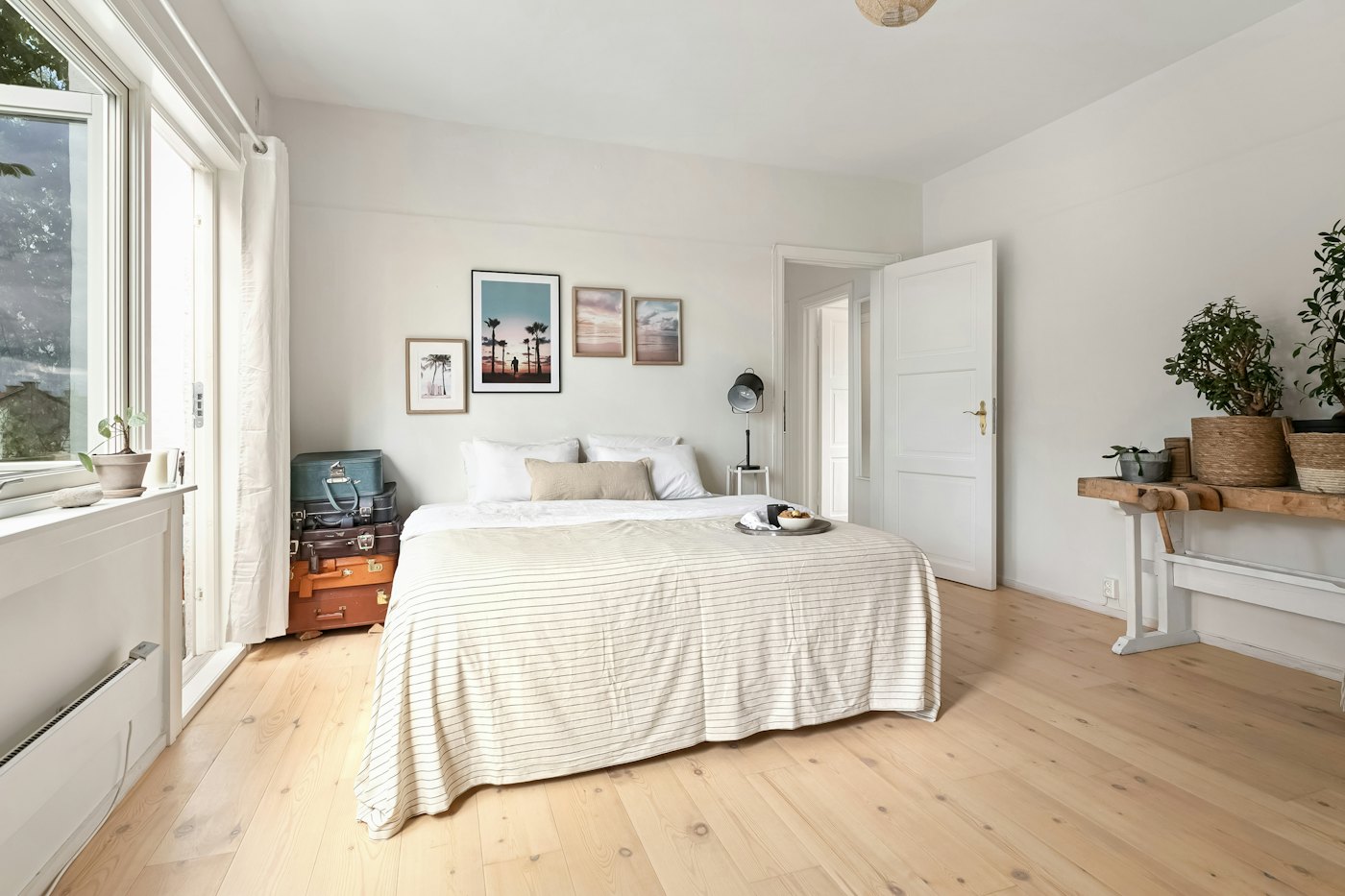 Спальня в трёхкомнатной квартире на Гвардейской, 74 м²