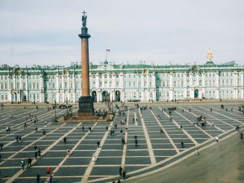 туры в Питер с проживанием