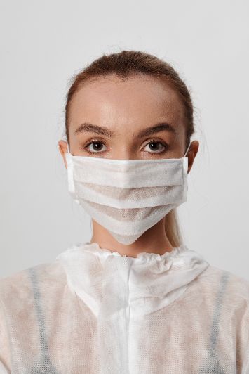 Черная защитная маска