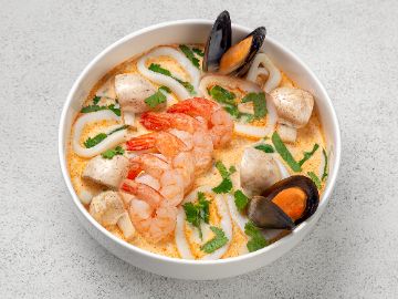 Том-ям с морепродуктами