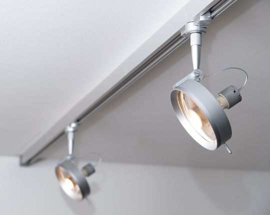 светильник на шине