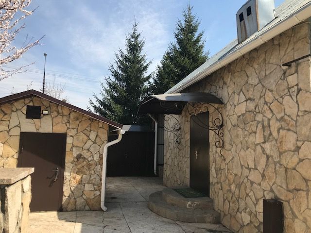 Хозблок - Коттедж 217 м2 озеро Сазанка Энгельс, продажа