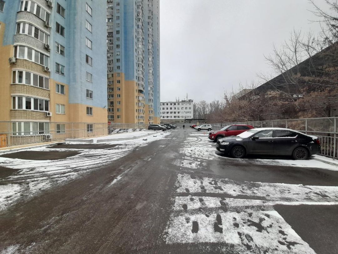 Фото наземной парковки ЖК Лазурный