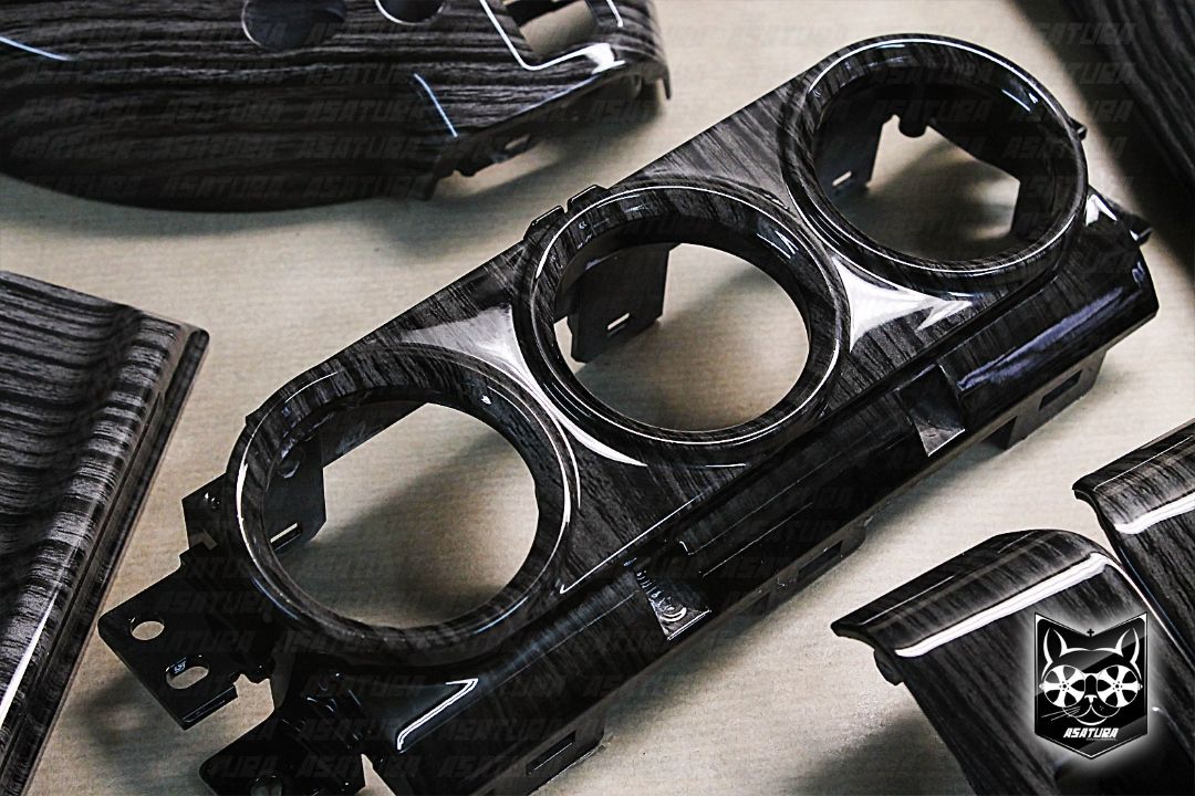 Nissan X-Trail - Аквапринт глянцевое темное дерево