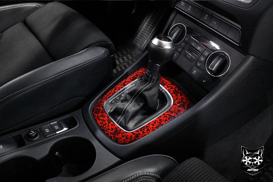 Audi Q3 - хохлома