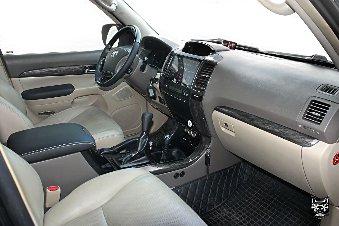 Land Cruiser Prado 120 - Аквапринт под черное дерево