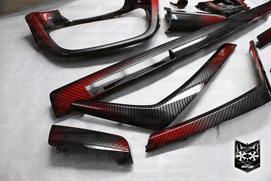 RAV4 - Красно-серый карбон